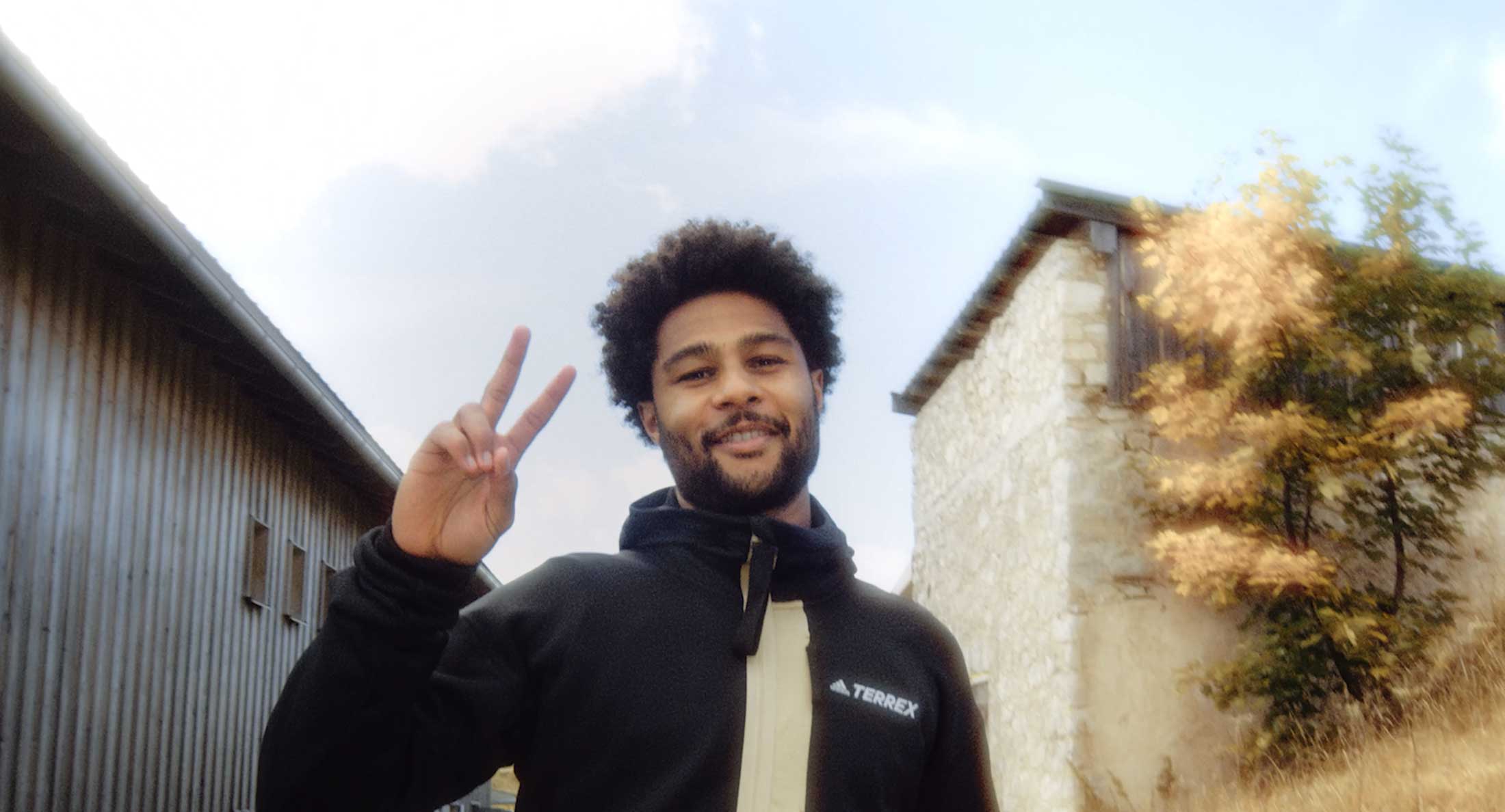 adidas hike ss22 serge gnabry